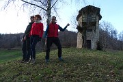 75 Roccolo di Reggetto con in alto Corno Zuccone 